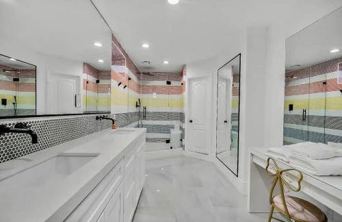 8000sf 7BR Villa Casita Pool Spa Gym & Games - Foto 30