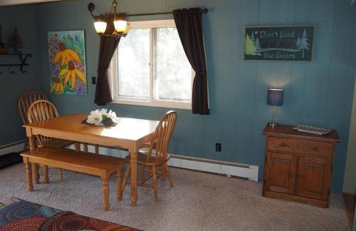 The Cub Hill Chalet - Private Lakefront with Spa! - Foto 27