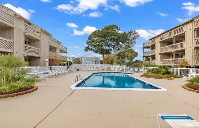 Spacious Modern Condo - 1st Floor - One Block to the Beach - Foto 16