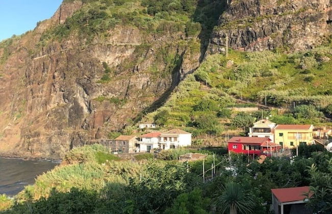 P Delgada 3-bed House, Sleeps 6, Parking & Seaview - Foto 21