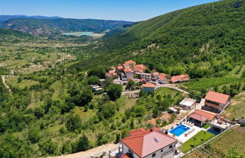 Cozy Home In Ricice With Wifi - Foto 7