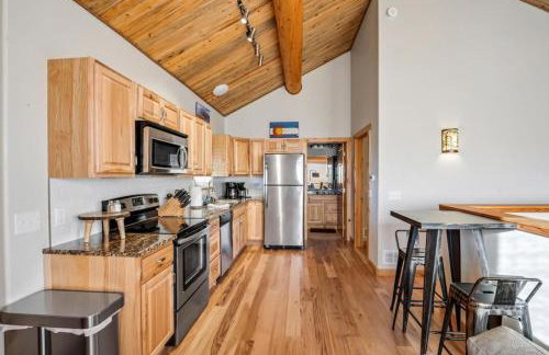 Sweet MTN Cabin 2bedroom 2bath picturesque views - Foto 4