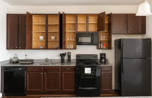 Family Group Retreat 3 Queens Pool Table 2nd - Photo 31