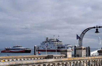 Penderic - 3 Bedroom Cowes Stay with Balcony & Panoramic Solent Views Close to Shops, Cafés, Sailing Clubs & Beach - Foto 28