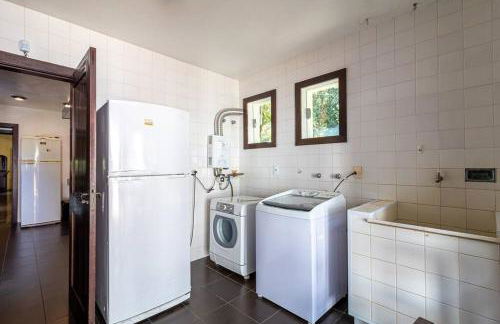 Linda casa Araras 6 suítes/ rio privativo/ Condomínio Denasa - Foto 32