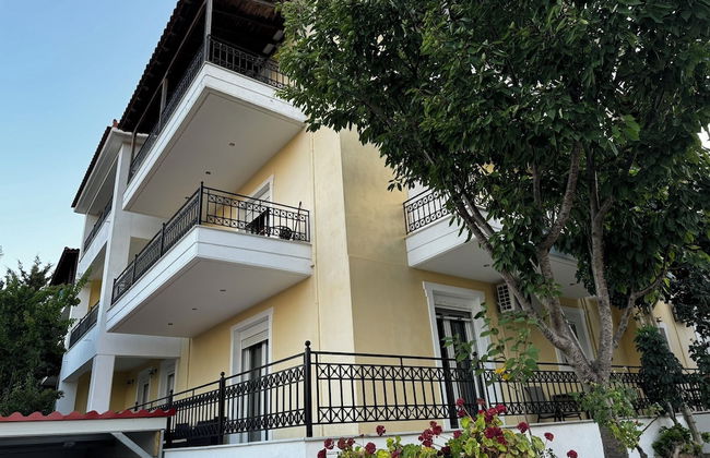 Skiathos Center Stylish 2 Bd w Balcony - Photo 48