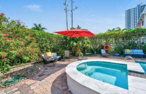 1926 Mediterranean Home with Heated Pool Sleeps 12 - Foto 11