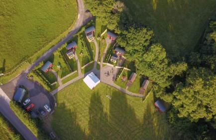 unique glamping carriage with stunning views - Photo 22