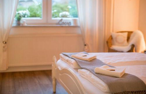 Ferienwohnung Landhaus Swisttal - In der Nähe Phantasialand Brühl und Palmenparadies Therme Euskirchen - Foto 7