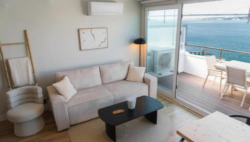 Luxury Lisbon View & Balcony - AC & Elevator - Foto 3