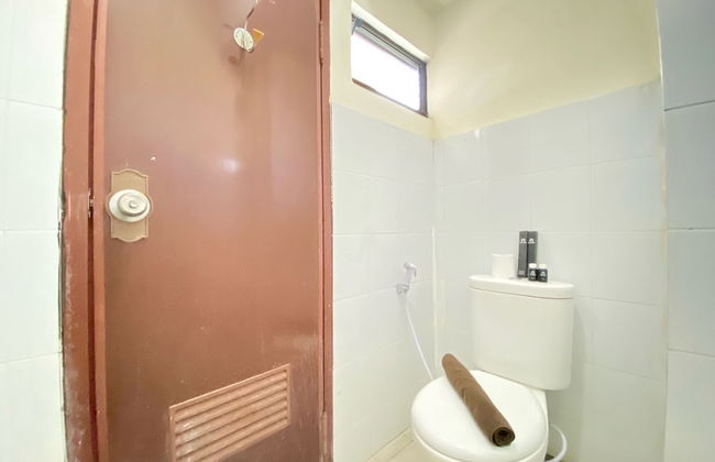 Spacious 3Br At Gateway Ahmad Yani Cicadas Apartment - Photo 11