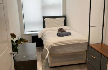 1 Bedroom Apartment By Brookland Stays Serviced Accommodation Short Lets Essex With Free WIFI - Foto 16