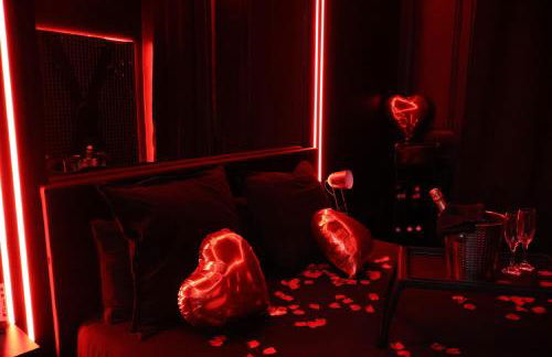 Love Room, L'interdit - Foto 5