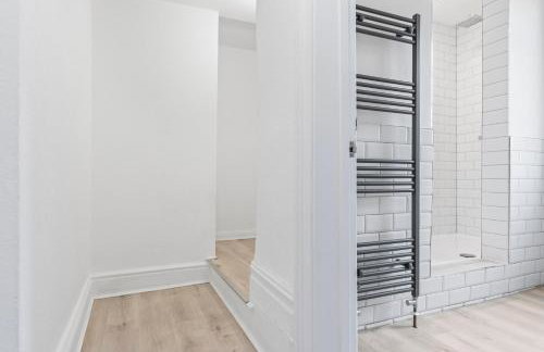 Contractor Stay - Newport Sleeps 5 with Wi-Fi - Foto 28