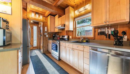 3BD Retreat - 5 Min to Beach Trails & Town - Foto 2