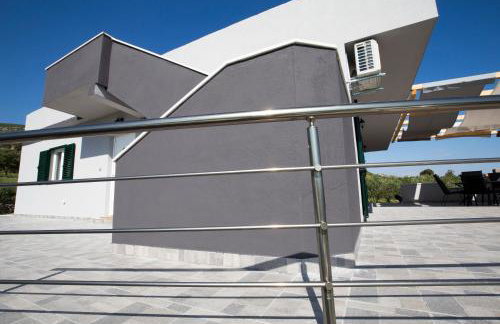 Holiday House M&A&K with swimming pool - Foto 20