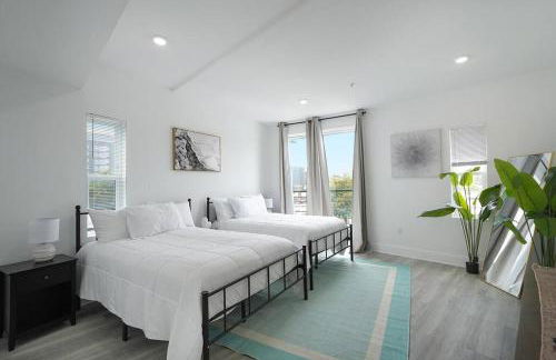 Enjoy City Skyline Views from private RoofDeck! - Foto 2