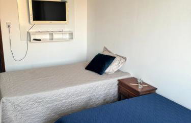 Apto no Centro, perto de tudo, com Wi-Fi 500Mb, Portaria 24h, Check in independente - Photo 14