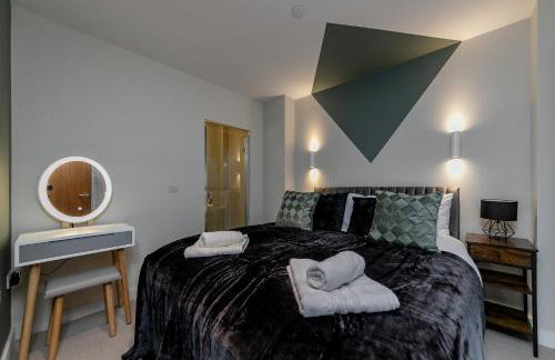 MK CITY CENTRE, THE DIAMOND SUITE, FREE Parking Space, PREMIUM SPACIOUS Apartment with FOOSBALL TABLE - Foto 6