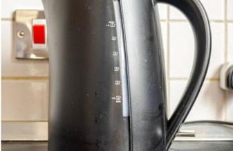 Amazing River view 2 bedroom apartment, sleeps 6, balcony and parking - Foto 80