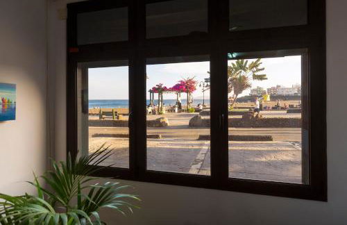 Apartamento a pie de playa - Foto 2