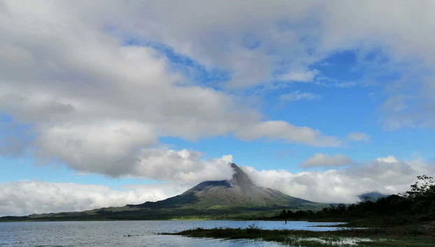 Panoramica del lago Arenal