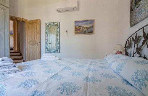 GuestHost - Seaside Apartment with Parking - Foto 18