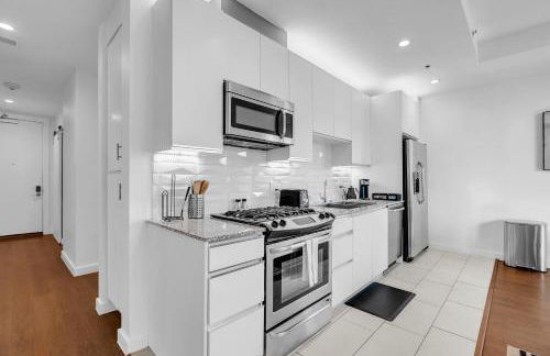 Stylish 1BR Near BOKCntr-Gym,Lounge,Balcony,Pet OK - Foto 3