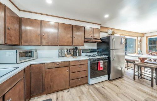 Buckeye Bear's Den-AC-Walking Distance to town - Foto 25