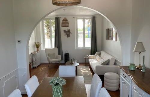 La petite Compiégnoise - Foto 1