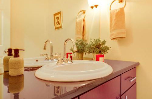 Hudson River Views Briarcliff Manor Home with Deck - Foto 11