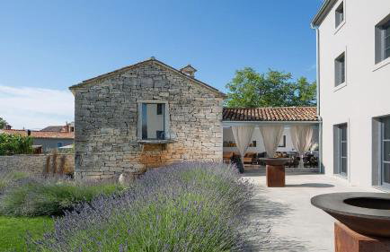 Rustic luxury villa with stunning interior in Tinjan - Foto 19