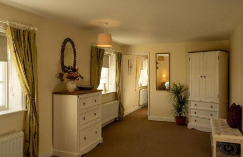 Hawthorn Farmhouse - Photo 43