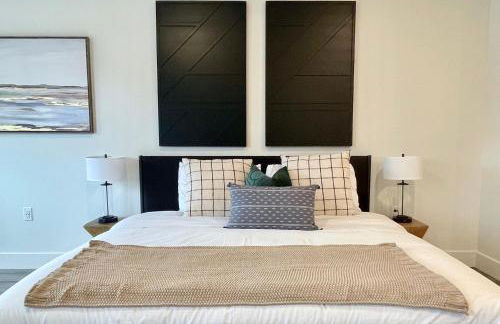 Elevator-Downtown View-Garage-King Bed-Laundry - Foto 2