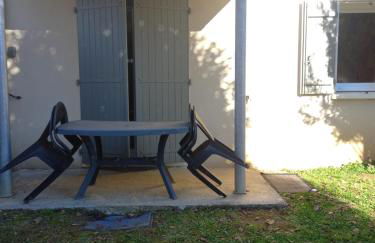 Saint geniez d'olt Jolie t2 aménagée et équipée village goelia 2 piscines chauffées - Photo 3