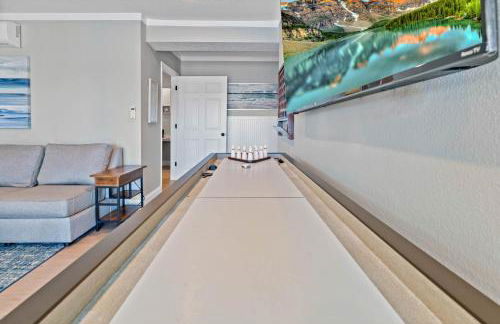 5 Bed3bath waterfront pool home with full gym, office, and heated pool! - Foto 17