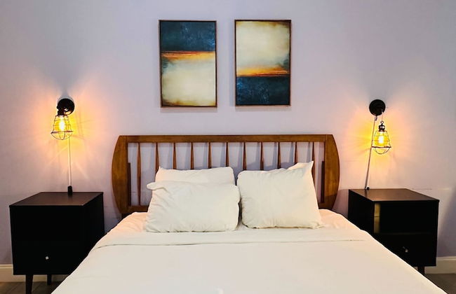 Cherry Suites 2BR Apt w W D Arcade Machine - Foto 49