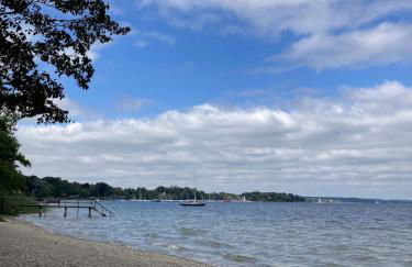 Charming Apartment near Lake - Foto 16