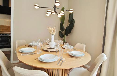 NEU! KINGS-Apartment - 300m zum Bahnhof - 6 Personen - Küche - Gerberplatz - Foto 18