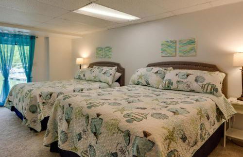 Dock and Screened Porch Lake of the Ozarks Getaway! - Foto 24