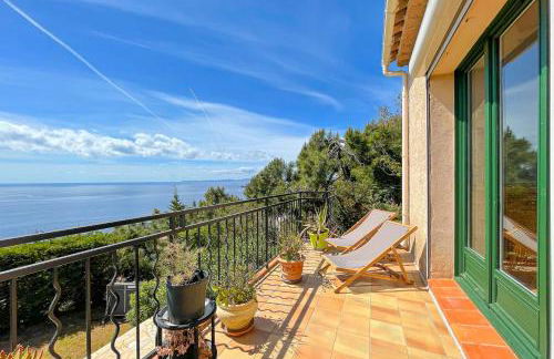 Sea-view villa for 11 guests with a heated infinity pool - Foto 12