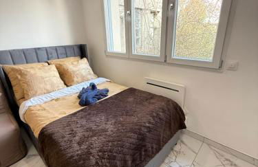 CHARMANTE STUDIO PROCHE PARIs - Foto 1