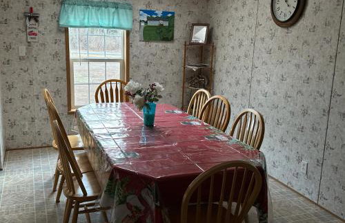 15 miles to Windham Mountain ! King Bed, Game Room, OutDoor Patio - Foto 8