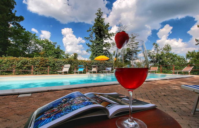 _x000d_ boutique Villa With Pool - Photo 21