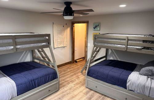 Sunset Serenity 5 Bedroom, Private Lake, Hot Tub - Foto 37