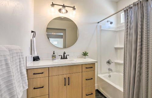 Modern Ranch House with Fire Pit and Valley Views - Foto 27