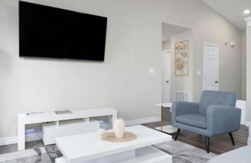 Peaceful Modern Home near Avon - Foto 2