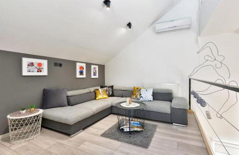 Gorgeous Home In Cresnjevec, Tuhelj - Foto 4