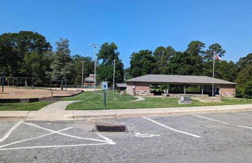 Modern home steps to historic downtown Salisbury - Foto 36