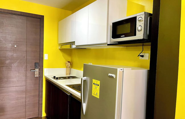 Apartment in City of Makati with swimming pool and terrace - Photo 16